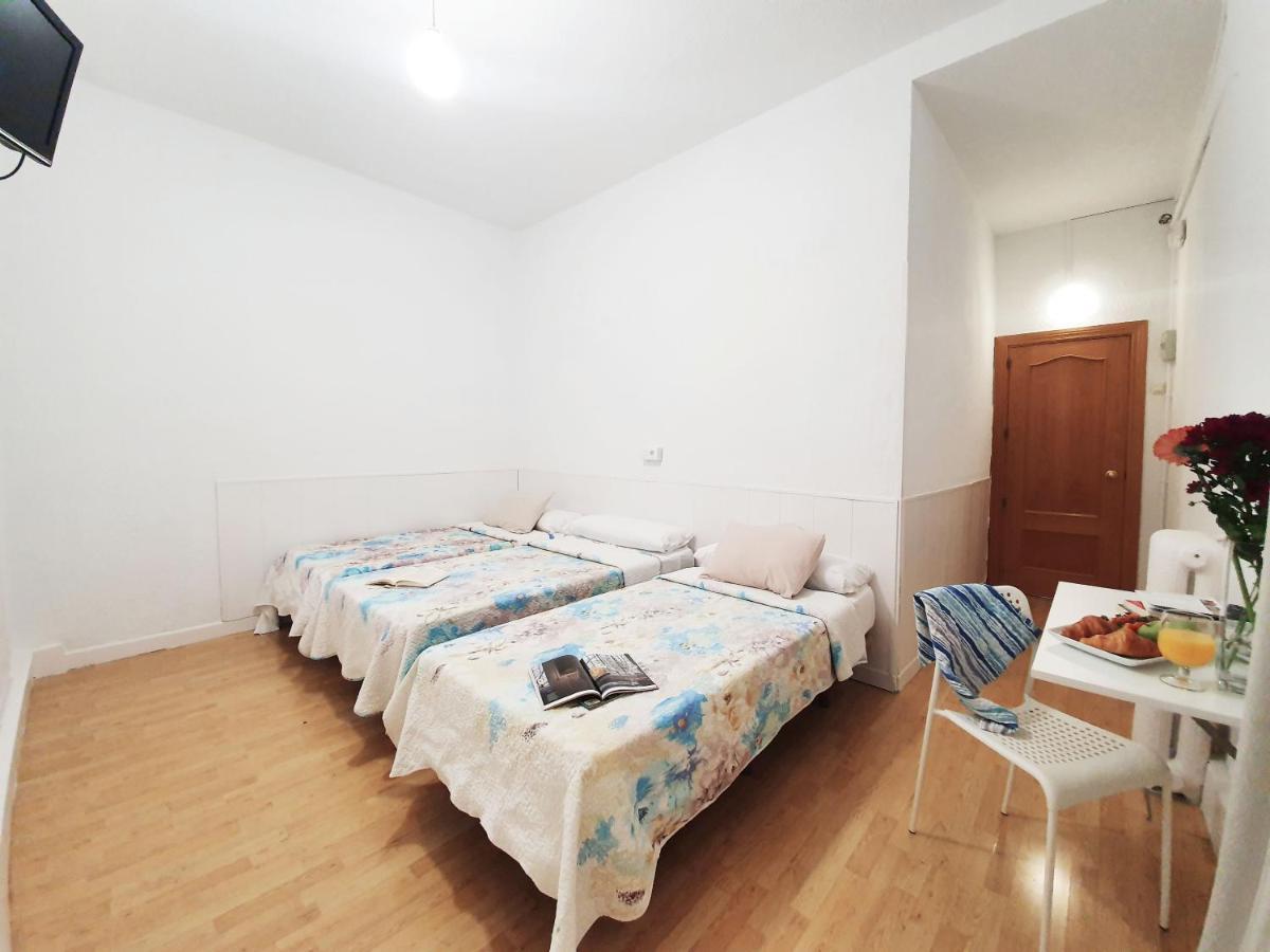 Hostal Alicante Madrid Exterior foto