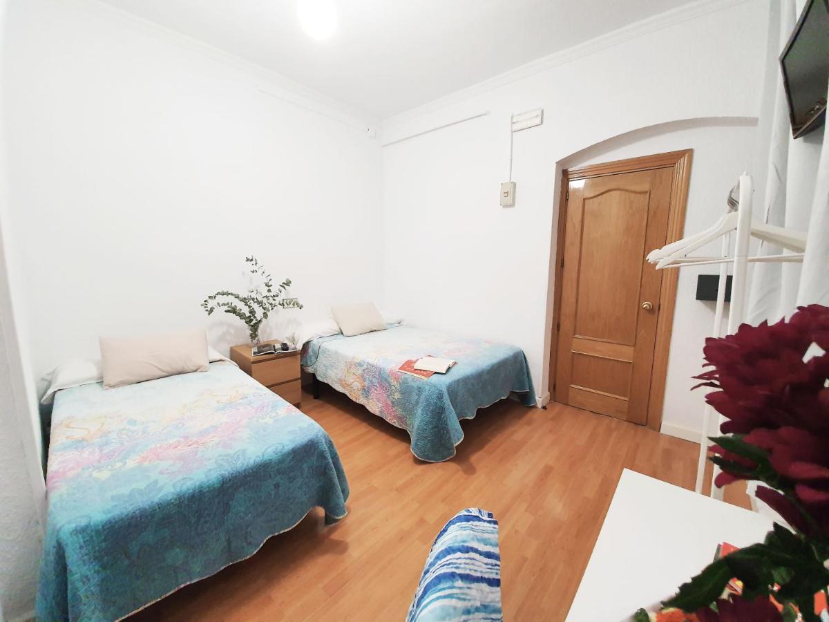 Hostal Alicante Madrid Exterior foto